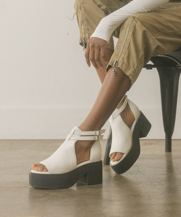 The Elizabeth Platform Shoe