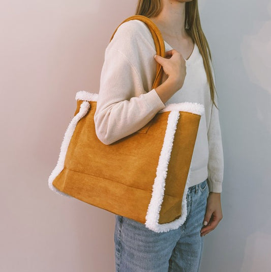 The Teddy Shoulder Bag