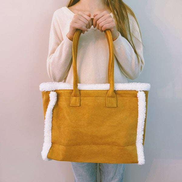 The Teddy Shoulder Bag